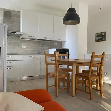 Carlotta Rossa - With Garden And Pool * Colico