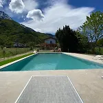 Carlotta Rossa - With Garden And Pool *