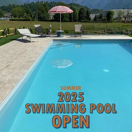 Carlotta Rossa - With Garden And Pool Colico