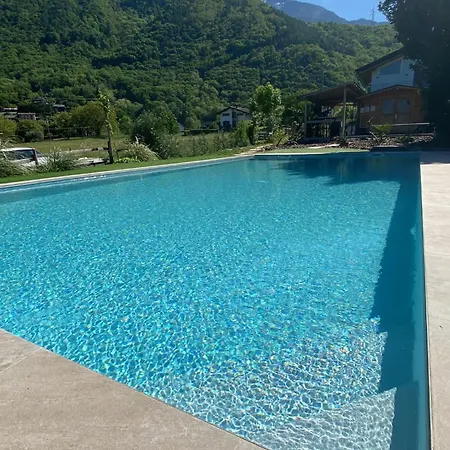 Carlotta Rossa - With Garden And Pool Colico