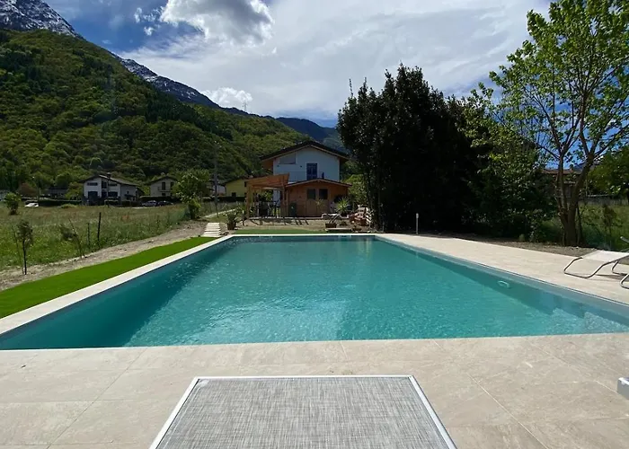 Carlotta Rossa - With Garden And Pool *