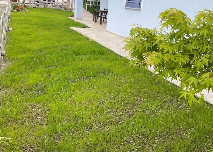Nyaraló Carlotta Rossa - With Garden And Pool
