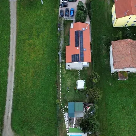 Carlotta Rossa - With Garden And Pool Colico