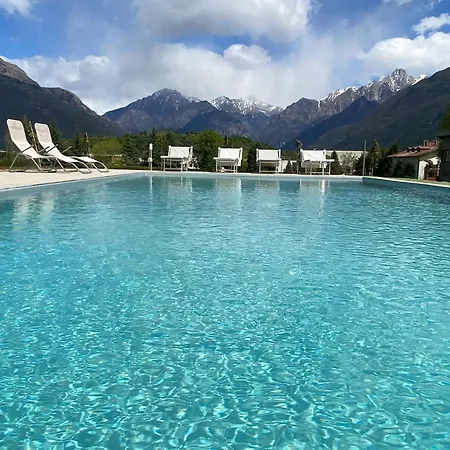 Prázdninový dům Carlotta Rossa - With Garden And Pool Colico