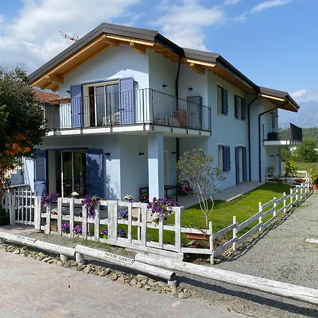 Carlotta Rossa - With Garden And Pool Feriehus Colico