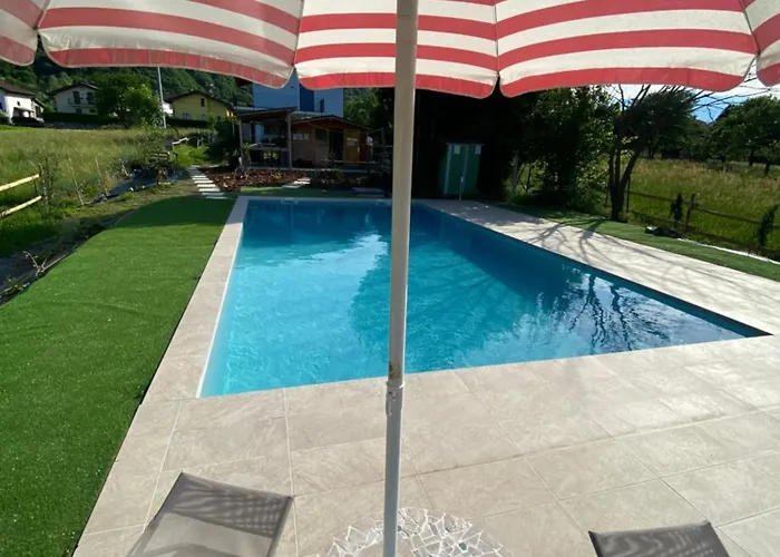 Carlotta Rossa - With Garden And Pool بيت للعطل *